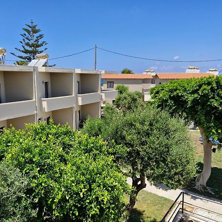 Creteco Hotel & Suites Goúrnes Екстериор снимка