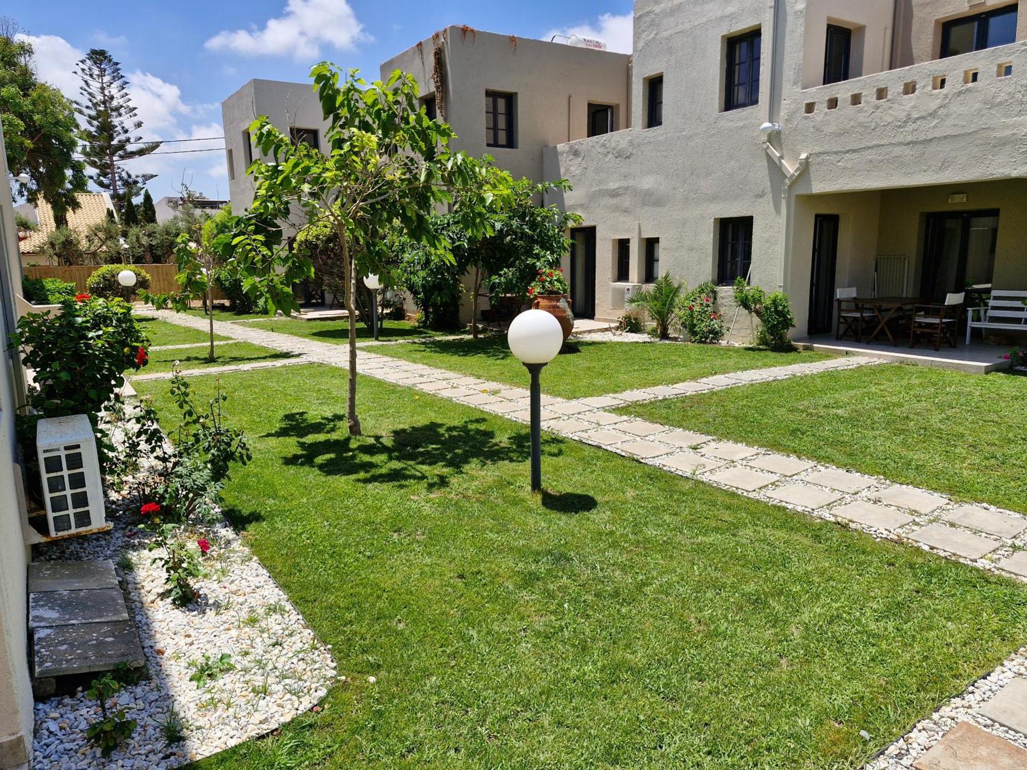 Creteco Hotel & Suites Goúrnes Екстериор снимка