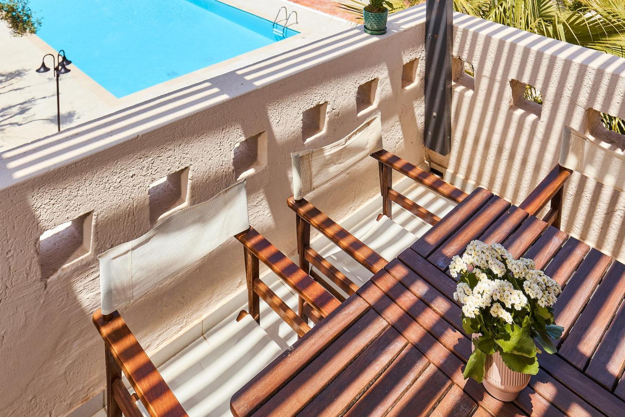 Creteco Hotel & Suites Goúrnes Екстериор снимка