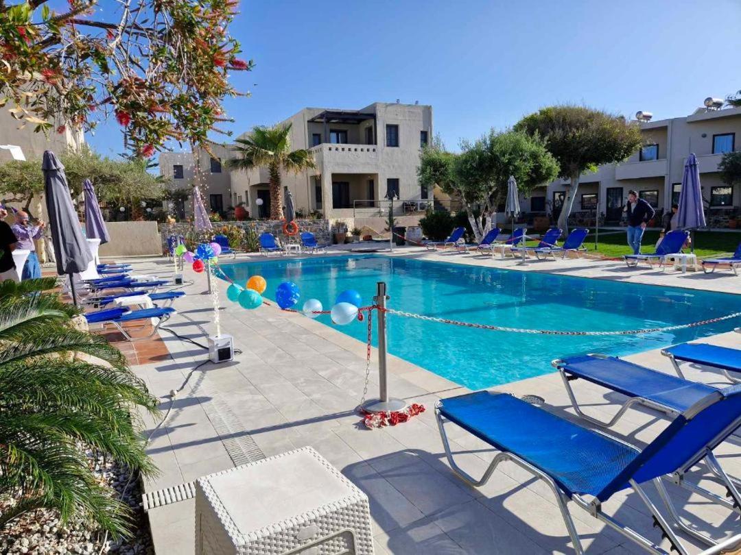 Creteco Hotel & Suites Goúrnes Екстериор снимка