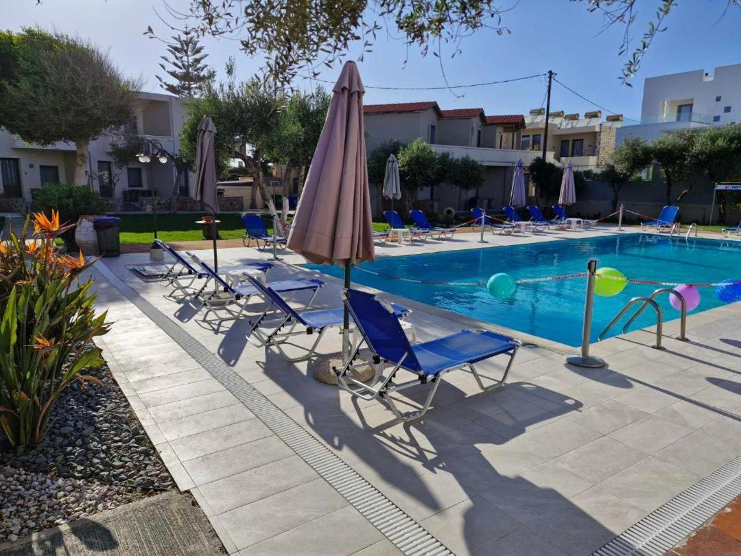 Creteco Hotel & Suites Goúrnes Екстериор снимка