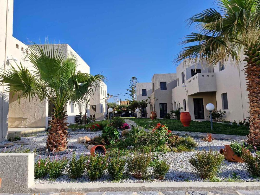 Creteco Hotel & Suites Goúrnes Екстериор снимка