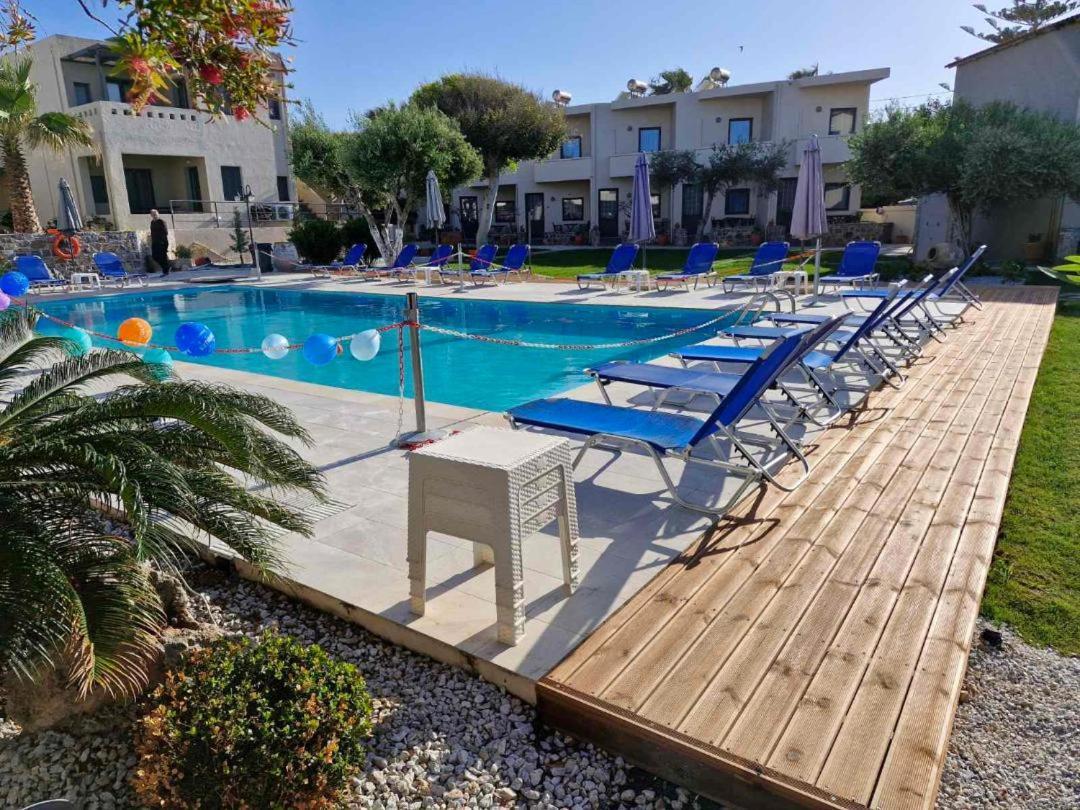 Creteco Hotel & Suites Goúrnes Екстериор снимка