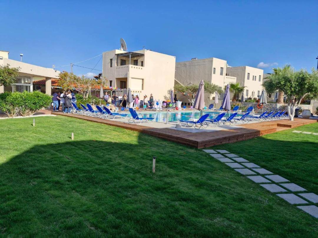 Creteco Hotel & Suites Goúrnes Екстериор снимка